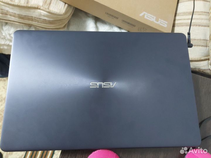 Ноутбук asus