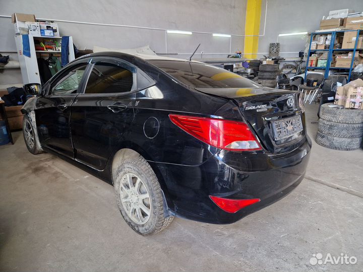 В разборе Hyundai Solaris 1 рест 1,6 МКПП 6ст