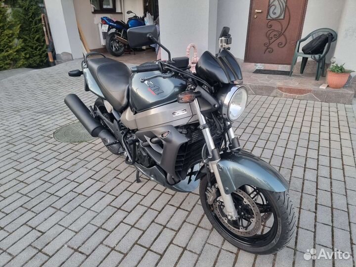 Honda X11 CB1100 super four