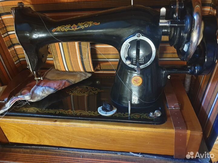 Швейная машинка