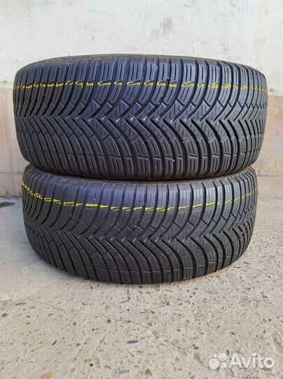 Kleber Quadraxer 2 215/50 R17 95W