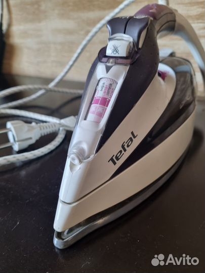 Утюг паровой с распылителем Tefal б.у