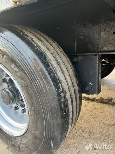 Полуприцеп шторно-бортовой Krone SD, 2011