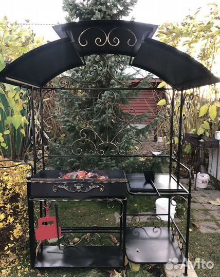 Мангал с печью и крышей