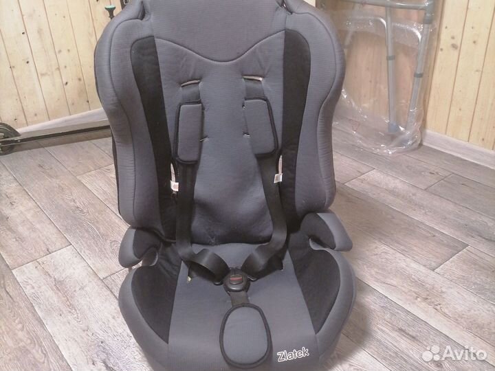 Детское автокресло