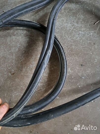 Уплотнитель багажника Range Rover Vogue