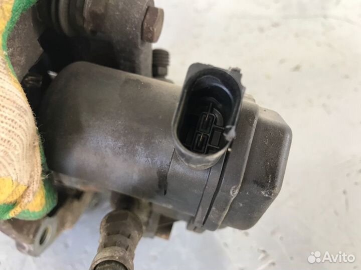 Суппорт тормозной задний левый Audi A5 8T cala