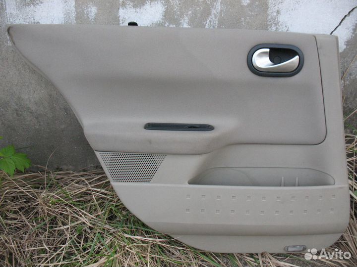 Седан задняя левая обшивка двери Renault Megane 2