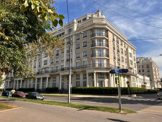 6-к. квартира, 380 м², 2/7 эт.