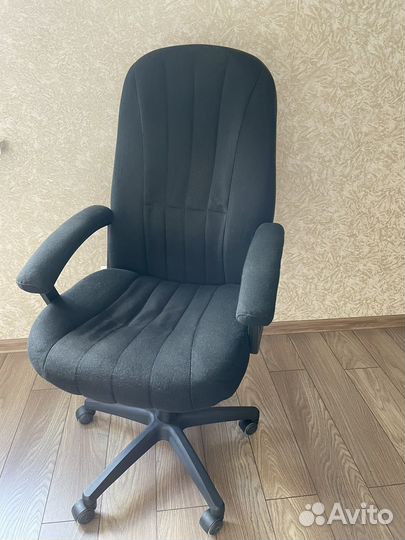 Компьютерное кресло