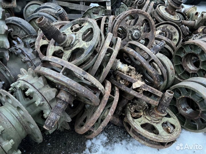 Колесо направляющее в сборе бмп-1, гпл-520 новое