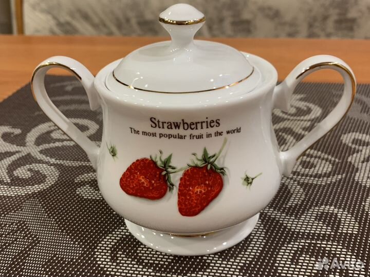 Сахарница фарфор винтаж