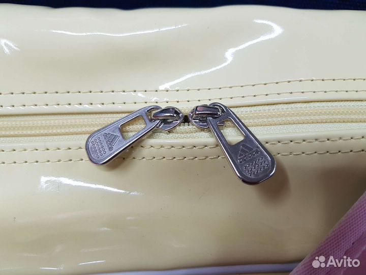 Лаковая спортивная сумка Adidas