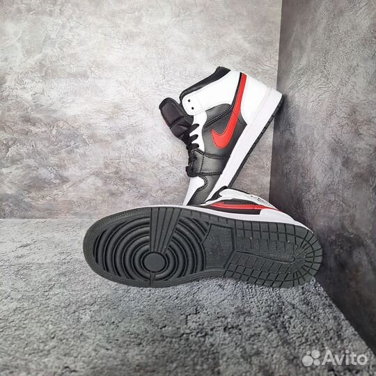 Кроссовки Nike air Jordan 1 на маленькую ногу