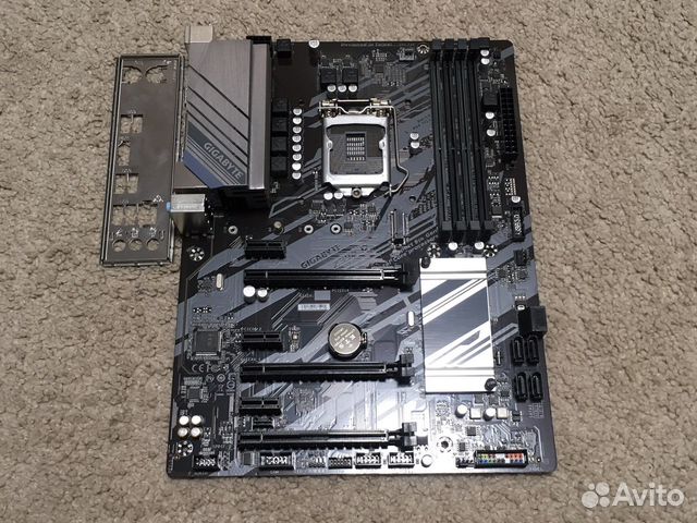 Материнская плата Gigabyte z390 D (1151v2) купить в Москве ...