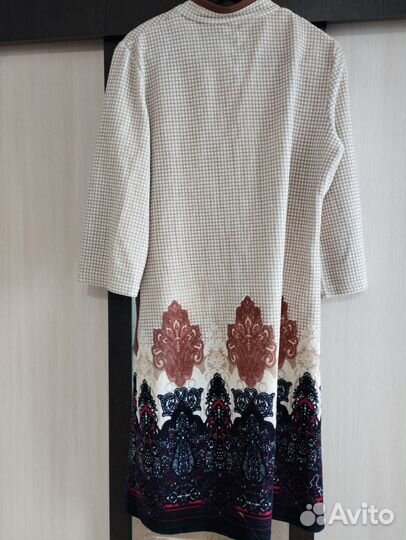 Халаты женские, 4 шт, размеры в описании