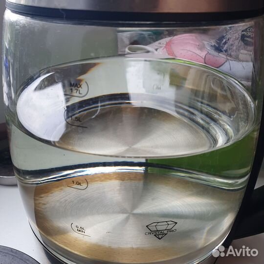 Чайник электрический б/у, Scarlett, не отключается