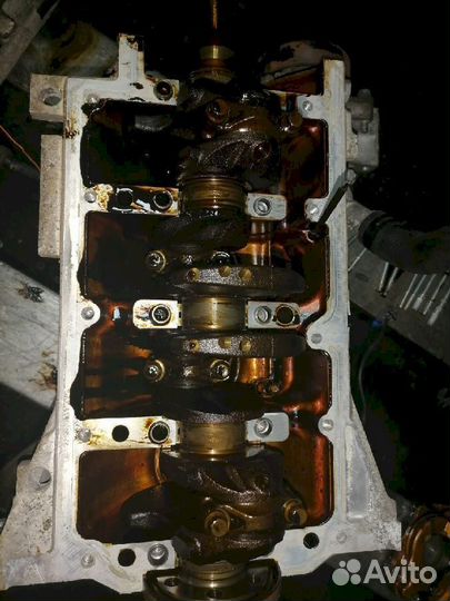 Коленвал с поршневой группой ZJ-VE Mazda Demio DY3