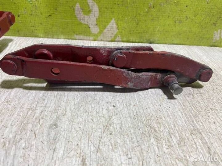 Петля капота Рено Лагуна 94-99