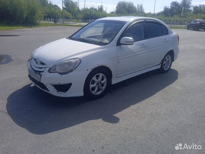 Hyundai Verna 1.4 AT, 2011, 130 000 км