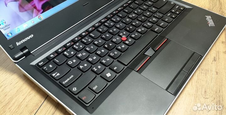 Ноутбук lenovo/как новый/ssd