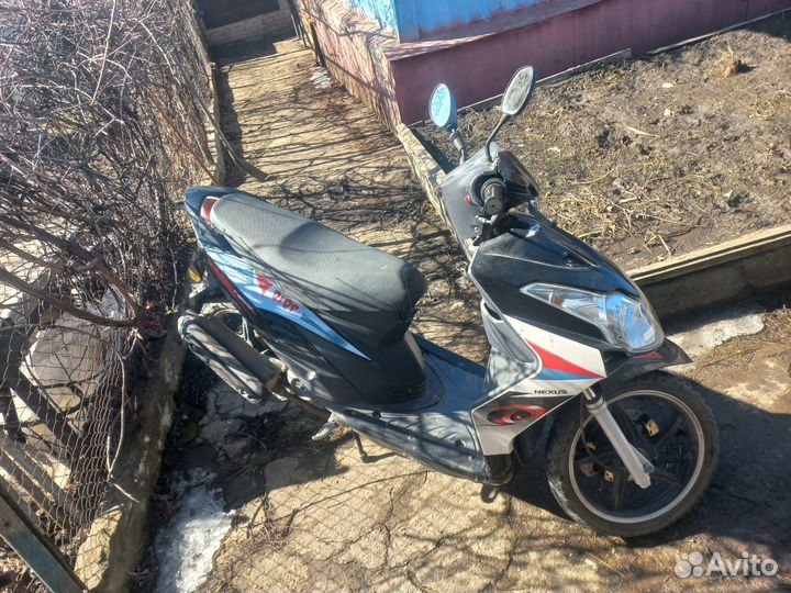 Продаю скутер