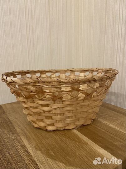 Корзинка плетенная