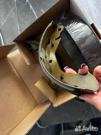 Колодки ручника chevrolet lacetti