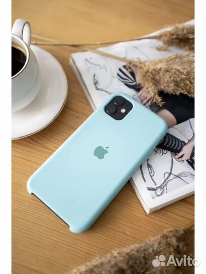 Чехол на iPhone 11