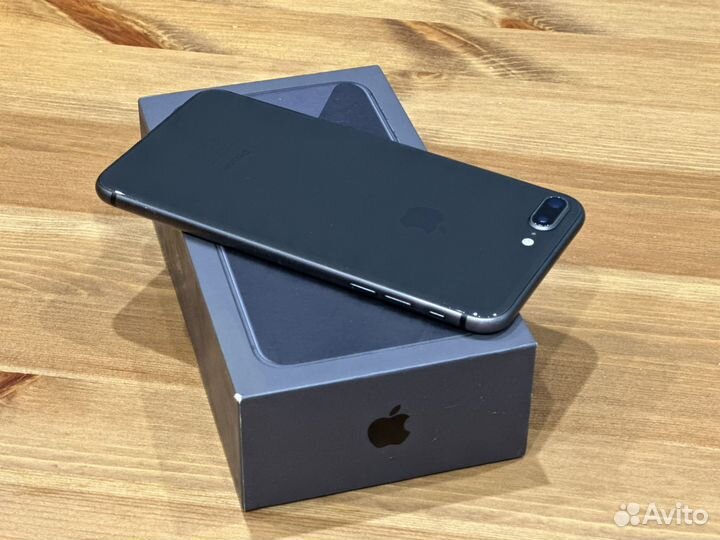 Продам iPhone 8 plus