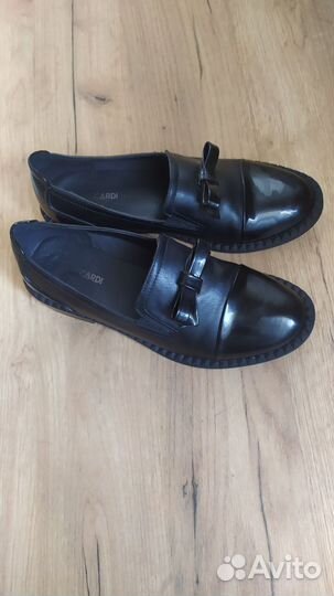 Лоферы женские 37 размер
