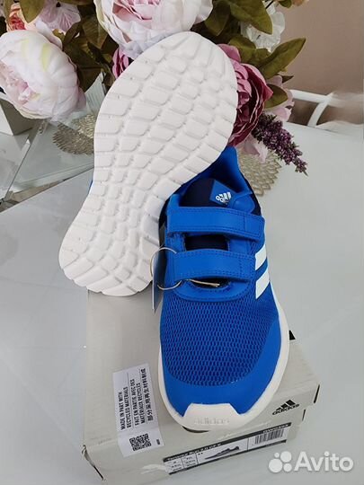 Новые лёгкие Дышащие кроссовки adidas 33,5