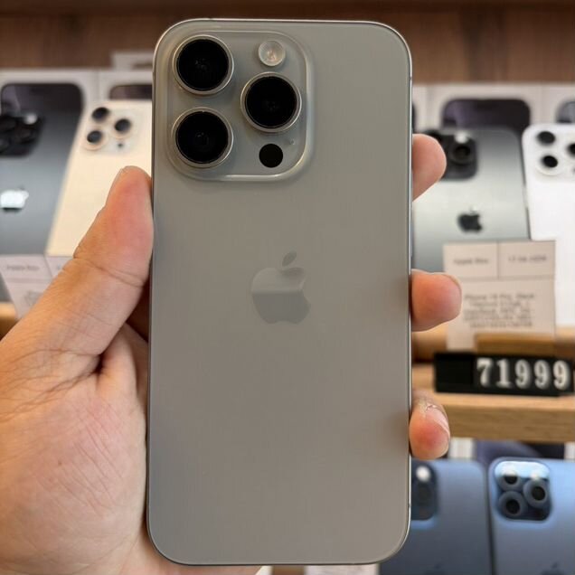 iPhone 15 Pro, 256 ГБ, SIM + eSIM