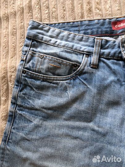 Джинсовые шорты