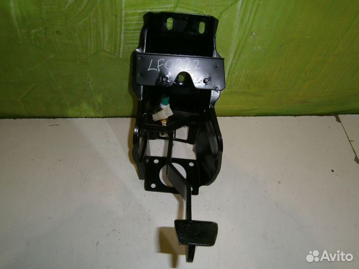 Педаль газа сцепления тормоза Lifan Smily