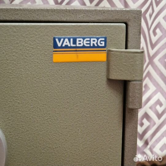 Сейф Valberg FRS 32 CL. Огнестойкий