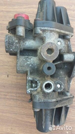 Кран 4-х контурный Mercedes Benz Actros MP1 OM501