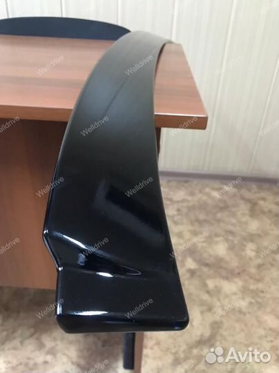 Спойлер верхний BMW 5 F10 на заднее стекло черный