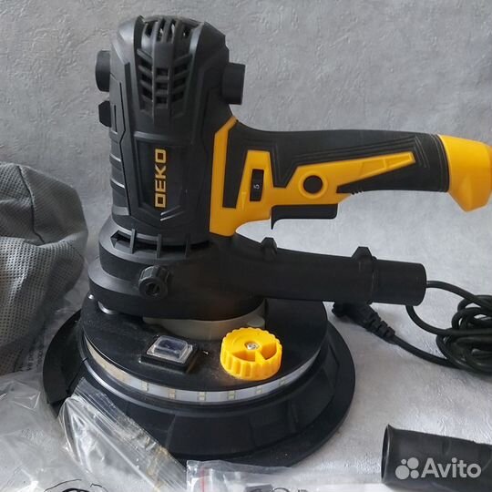 Шлифмашинка deko dkg900