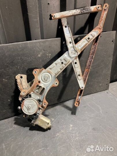 Стеклоподъемник задний левый Infiniti Fx35 S50