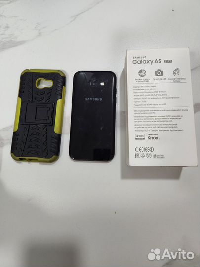 Samsung Galaxy A5 (2017) SM-A520F/DS, 3/32 ГБ