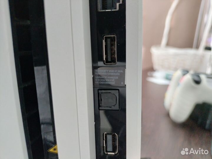 Sony PS 4 pro белая + игры ps4