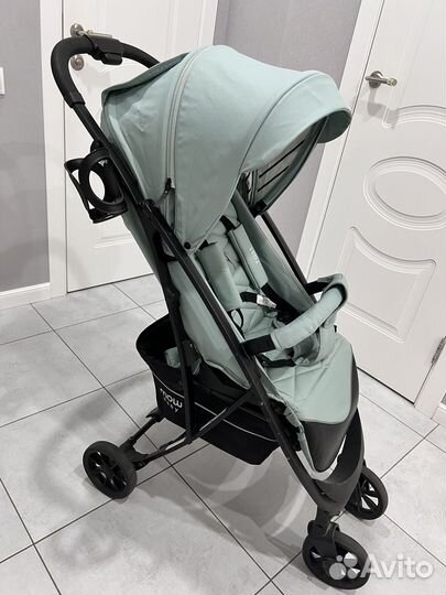 Коляска прогулочная