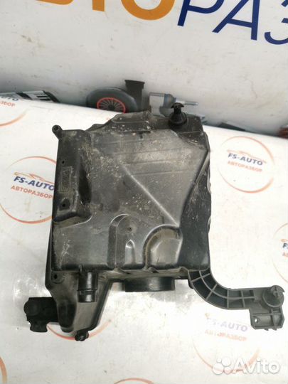 Корпус воздушного фильтра Ford C-Max 1.8 qqdb 2008