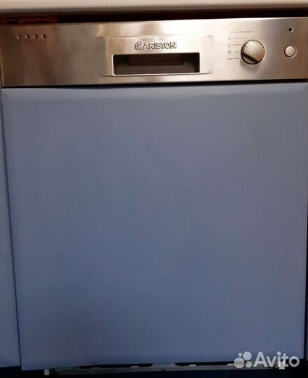 Посудомоечная машина Ariston