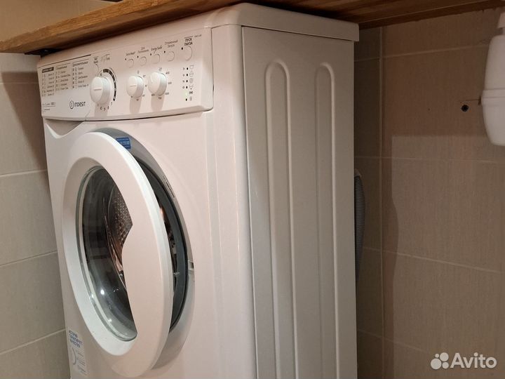 Стиральная машина indesit