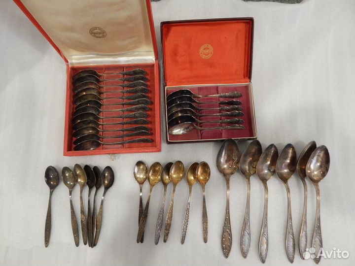 5 наборов Ложек.4 Чайные+1 Столовые