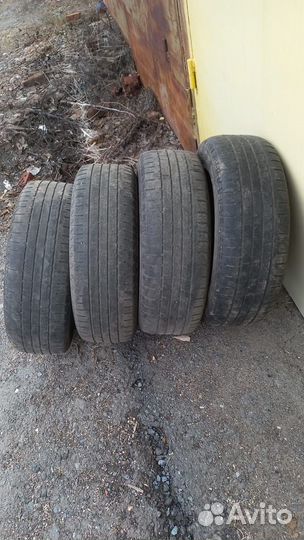 Continental ContiCrossContact AT 215/65 R16 98H