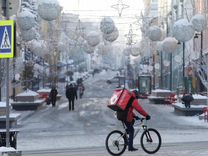 Курьер в Самокат на велосипеде компании