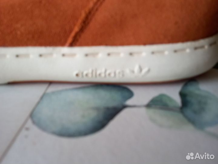 Кроссовки женские 37 размер